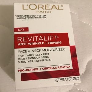 Revitalift L’Oréal 1.7 OZ Brand new